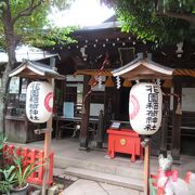 同じ境内に ２つの神社