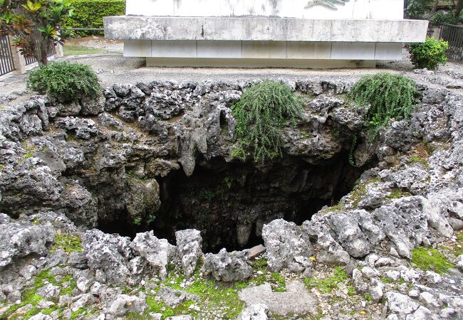 陸軍野戦病院壕