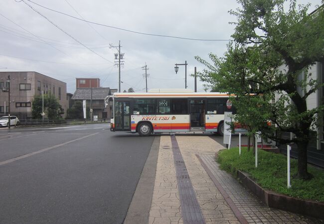 駅前で見かけました
