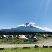 どーんと見える富士山
