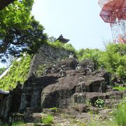 観音寺の創建時期とは時代が離れています。