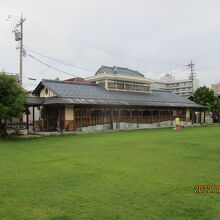 こんなに大きな施設