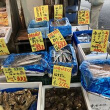 鮮魚 三友  下高井戸店