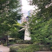 岡本太郎作のオブジェ