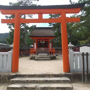 とても小さい神社でした。