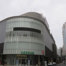 バスターミナルもはいってます