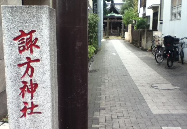 青森横丁駅北東の神社