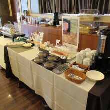 朝食はビュフェ