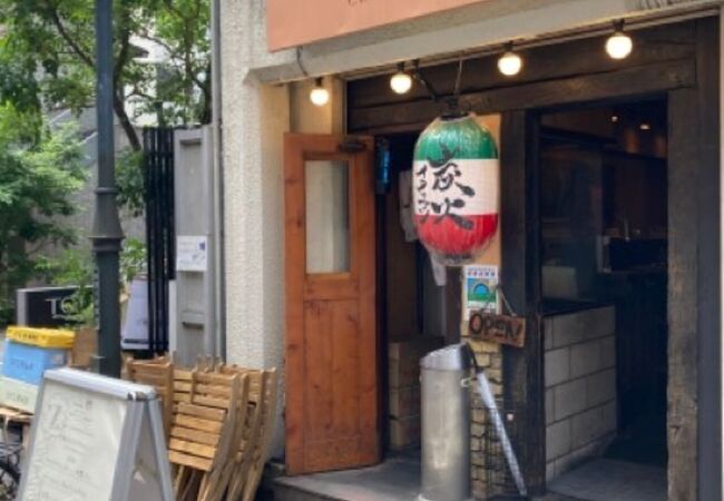 新宿のカウンターのみのバル