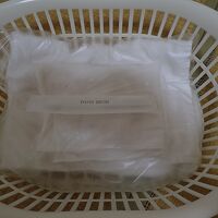 バスタオル　小タオル　歯ブラシが付いてます。