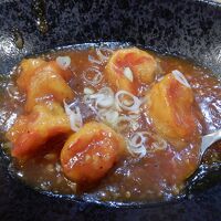 二日目の夕食メイン　大きなエビがゴロゴロ