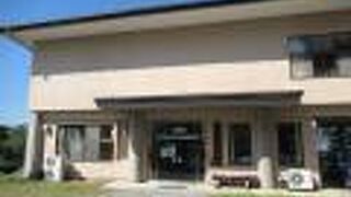 地元の小学校の学習発表が展示されていました