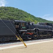 津和野観光案内所 蒸気機関車D51
