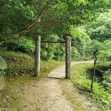 神蹟黄泉比良坂石碑