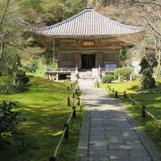 瑞巌寺お隣にある、庭園が美しいお寺さん