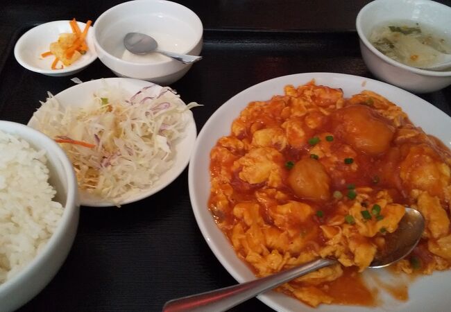 スタッフも席も沢山