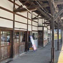 松代駅のホーム