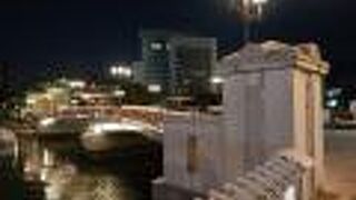 歩行者専用の橋