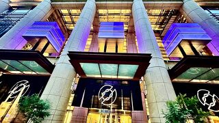 雰囲気がある圧巻なビル