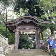 変わってて良い【尾山神社】