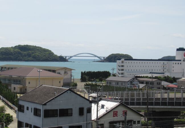 紀伊大島をつなぐ橋