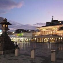 重厚な旧奈良駅舎