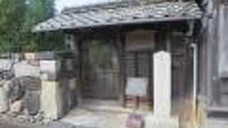 北の総門の監視もできた武器保管庫です。