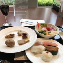 朝食ビュッフェ