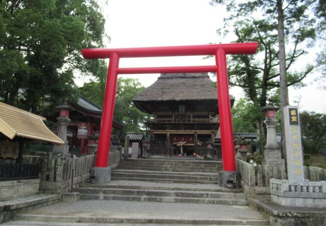 茅葺の建物そして多き国宝！