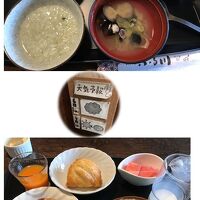 朝食・・選びきれないほどの小鉢あり。シジミ汁が美味しかった