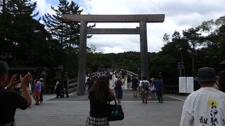 全ての神社の上に立つ神社