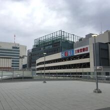 北側の広いデッキ