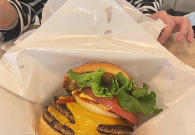 フレッシュネスバーガー 成田空港第3ターミナル店