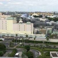 駅の向こう側、新しいアトラクションでもできるのか?