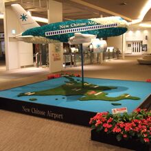 夏は青い花が加わっていました