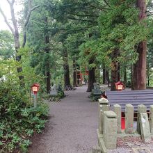 宇賀神社境内