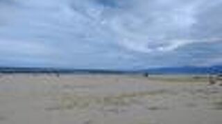 広がる砂浜