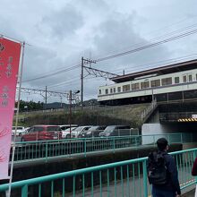 巾着田の曼珠沙華まつりの会場までの最寄駅です。