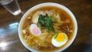 リーズナブルで美味しいワンタン麺