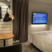 スリッパやドライヤーは袋に入れて吊ってあった。