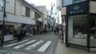 混雑を避け、のんびりランチやお茶をするにはお勧め