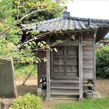 甚兵衛の供養堂