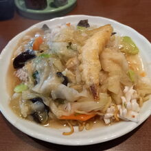 名物の海鮮あんかけ焼きそば780円