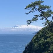 雲見海岸と延々と急階段を上って行った先の絶景。