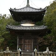 江戸時代からの景勝地を代表する多宝塔