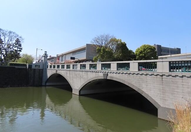 代官町通りが通る前はここも江戸城の門でした