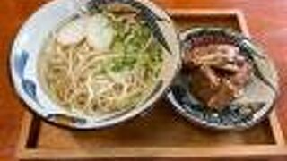 木灰そばを食べてきました