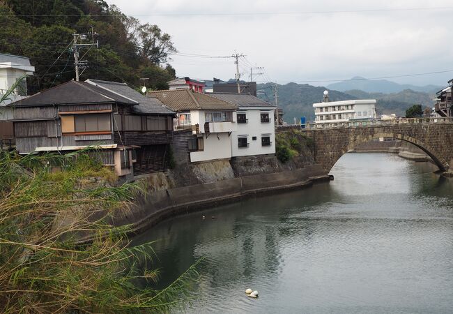 アーチ式の石橋