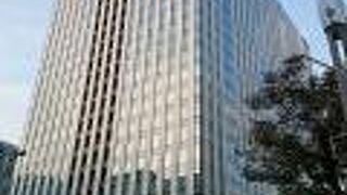 低層階は商業施設