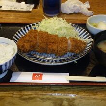ロースカツ定食